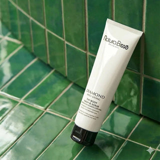 The Body Wash and Scrub - Natura Bissé